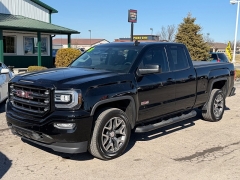 Used 2018  GMC Sierra 1500 4WD Double Cab 143&period;5" SLT at House of Carz near Rochester&comma; IN