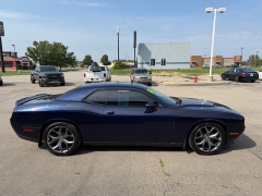 Used 2016  Dodge Challenger 2d Coupe SXT at House of Carz near Rochester&comma; IN
