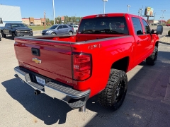 Used 2018  Chevrolet Silverado 1500 4WD Crew Cab LT at House of Carz near Rochester, IN
