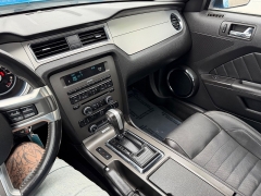 Used 2013  Ford Mustang 2d Coupe at House of Carz near Rochester&comma; IN