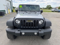 Used 2016  Jeep Wrangler Unlimited 4d Convertible Sport at House of Carz near Rochester&comma; IN