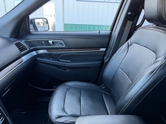 Used 2018  Ford Explorer 4d SUV 4WD Limited at House of Carz near Rochester&comma; IN