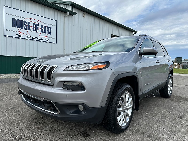 Used 2015  Jeep Cherokee 4d SUV 4WD Limited V6 at House of Carz near Rochester, IN