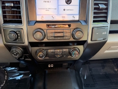 Used 2019  Ford F-150 4WD SuperCrew XLT 5 1/2 at House of Carz near Rochester, IN