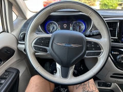 Used 2019 Chrysler Pacifica 4d Wagon Limited at House of Carz near Rochester, IN