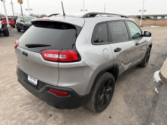Used 2016  Jeep Cherokee 4d SUV 4WD Sport V6 Altitude at House of Carz near Rochester, IN