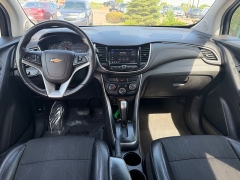 Used 2020  Chevrolet Trax 4d SUV AWD LT at House of Carz near Rochester&comma; IN
