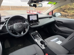 Used 2024  Toyota Corolla LE CVT at House of Carz near Rochester&comma; IN