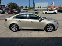 Used 2016  Chevrolet Cruze Limited 4d Sedan LT w/1LT Auto at House of Carz near Rochester, IN