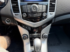 Used 2013  Chevrolet Cruze 4d Sedan LTZ at House of Carz near Rochester&comma; IN