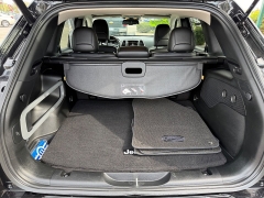 Used 2016  Jeep Cherokee 4d SUV 4WD Overland at House of Carz near Rochester, IN