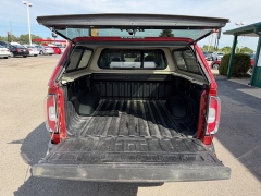 Used 2016  GMC Canyon 4WD Crew Cab SLT at House of Carz near Rochester&comma; IN