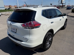 Used 2016  Nissan Rogue 4d SUV AWD SL at House of Carz near Rochester&comma; IN