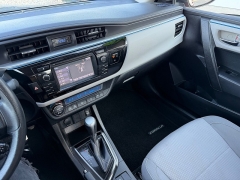 Used 2014  Toyota Corolla 4d Sedan LE at House of Carz near Rochester, IN