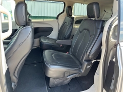 Used 2019 Chrysler Pacifica 4d Wagon Limited at House of Carz near Rochester, IN