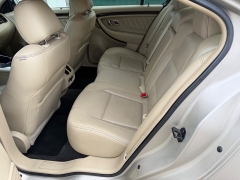 Used 2017  Ford Taurus 4d Sedan FWD Limited V6 at House of Carz near Rochester&comma; IN