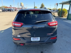 Used 2016  Jeep Cherokee 4d SUV 4WD Trailhawk V6 at House of Carz near Rochester, IN