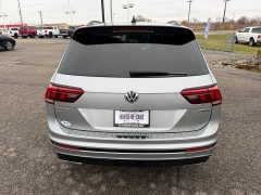 Used 2021  Volkswagen Tiguan 2&period;0T SE R-Line Black 4MOTION at House of Carz near Rochester&comma; IN