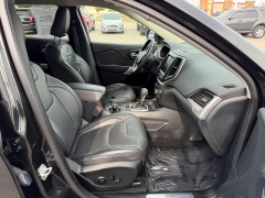 Used 2016  Jeep Cherokee 4d SUV 4WD Overland at House of Carz near Rochester, IN