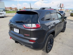 Used 2020  Jeep Cherokee 4d SUV 4WD Trailhawk Elite 3&period;2L at House of Carz near Rochester&comma; IN