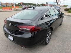 Used 2018  Buick Regal Sportback 4d Hatchback FWD Essence at House of Carz near Rochester&comma; IN
