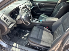 Used 2017 Nissan Altima 4d Sedan 2.5L SV at House of Carz near Rochester, IN