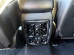 Used 2019  Jeep Grand Cherokee 4d SUV 4WD Limited V6 at House of Carz near Rochester, IN