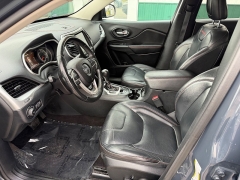 Used 2016  Jeep Cherokee 4d SUV 4WD Trailhawk V6 at House of Carz near Rochester, IN