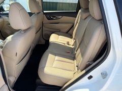 Used 2016  Nissan Rogue 4d SUV AWD SL at House of Carz near Rochester&comma; IN