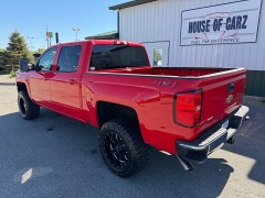 Used 2018  Chevrolet Silverado 1500 4WD Crew Cab LT at House of Carz near Rochester, IN