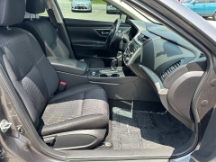 Used 2017 Nissan Altima 4d Sedan 2.5L SV at House of Carz near Rochester, IN
