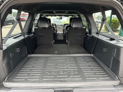 Used 2017 Lincoln Navigator L 4d SUV 4WD Select at House of Carz near Rochester, IN