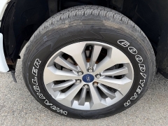 Used 2017  Ford F-150 4WD SuperCrew XL STX 5 1&sol;2 at House of Carz near Rochester&comma; IN