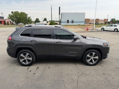 Used 2019  Jeep Cherokee 4d SUV 4WD Limited 3&period;2L at House of Carz near Rochester&comma; IN