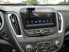 Used 2017 Chevrolet Malibu 4d Sedan LT at House of Carz near Rochester, IN