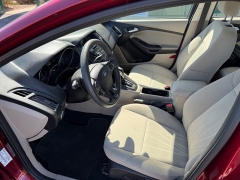 Used 2016  Ford Focus 4d Sedan SE at House of Carz near Rochester&comma; IN