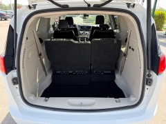 Used 2018  Chrysler Pacifica 4d Wagon Limited at House of Carz near Rochester&comma; IN