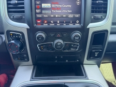 Used 2019  Ram 1500 Classic 4WD Crew Cab SLT at House of Carz near Rochester&comma; IN