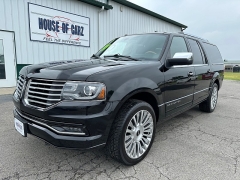 Used 2017 Lincoln Navigator L 4d SUV 4WD Select at House of Carz near Rochester, IN