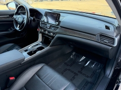 Used 2021  Honda Accord Sedan Touring 2&period;0T Auto at House of Carz near Rochester&comma; IN
