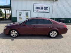 Used 2008  Toyota Avalon 4d Sedan XLS at House of Carz near Rochester&comma; IN