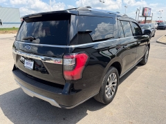 Used 2018  Ford Expedition Max 4d SUV 4WD Limited at House of Carz near Rochester&comma; IN
