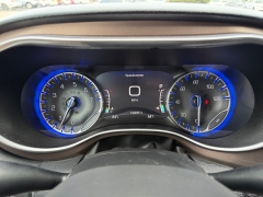 Used 2018  Chrysler Pacifica 4d Wagon Touring L Plus at House of Carz near Rochester&comma; IN