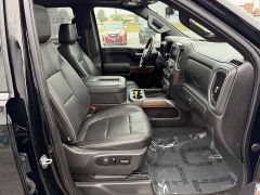 Used 2021  Chevrolet Silverado 1500 4WD Crew Cab 147" High Country at House of Carz near Rochester, IN