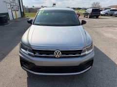 Used 2021  Volkswagen Tiguan 2&period;0T SE R-Line Black 4MOTION at House of Carz near Rochester&comma; IN