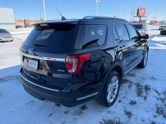 Used 2018  Ford Explorer 4d SUV 4WD Limited at House of Carz near Rochester&comma; IN