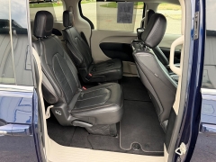 Used 2018  Chrysler Pacifica 4d Wagon Touring L Plus at House of Carz near Rochester&comma; IN