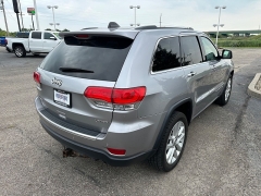 Used 2017 Jeep Grand Cherokee 4d SUV 4WD Limited at House of Carz near Rochester, IN