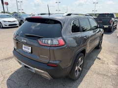 Used 2019  Jeep Cherokee 4d SUV 4WD Limited 3&period;2L at House of Carz near Rochester&comma; IN