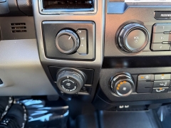 Used 2019  Ford F-150 4WD SuperCrew XLT 5 1/2 at House of Carz near Rochester, IN